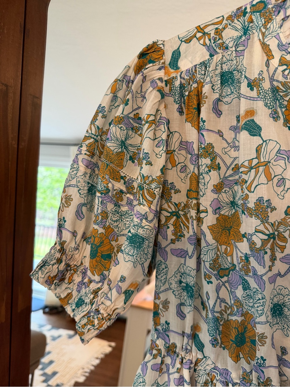 Travata California Birds of Paradise Floral Puff-Sleeve Tiered Mini Dress - Picture 5 of 6